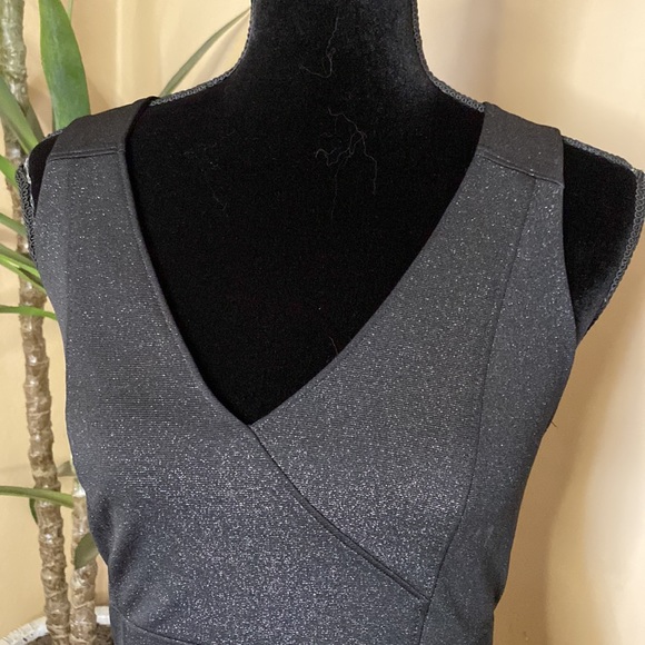 Forever 21 Super Cute Bodycon Dress w/ Cutouts Size M - Picture 5 of 6